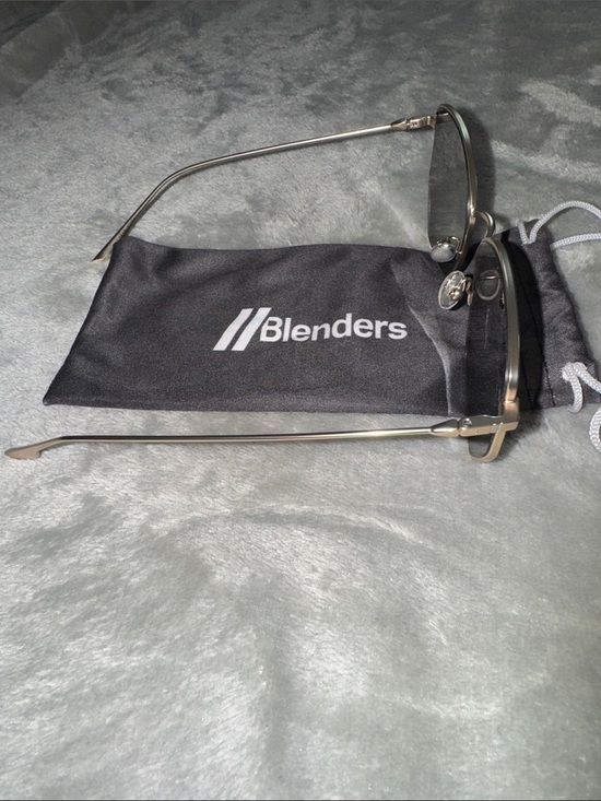 Blenders Women’s Gold Frame Sunglasses with Dark Green Lenses main image 5